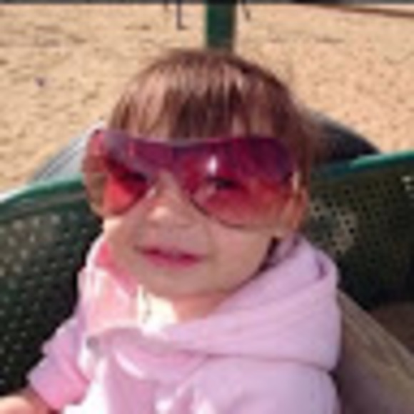 Meet your Posher, Casha - Picture 1 of 1